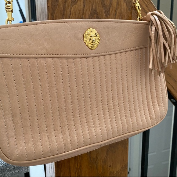 Leather Anne Klein Tan Crossbody Bag with Gold Lion Emblem and Gold Accents - Picture 2 of 11
